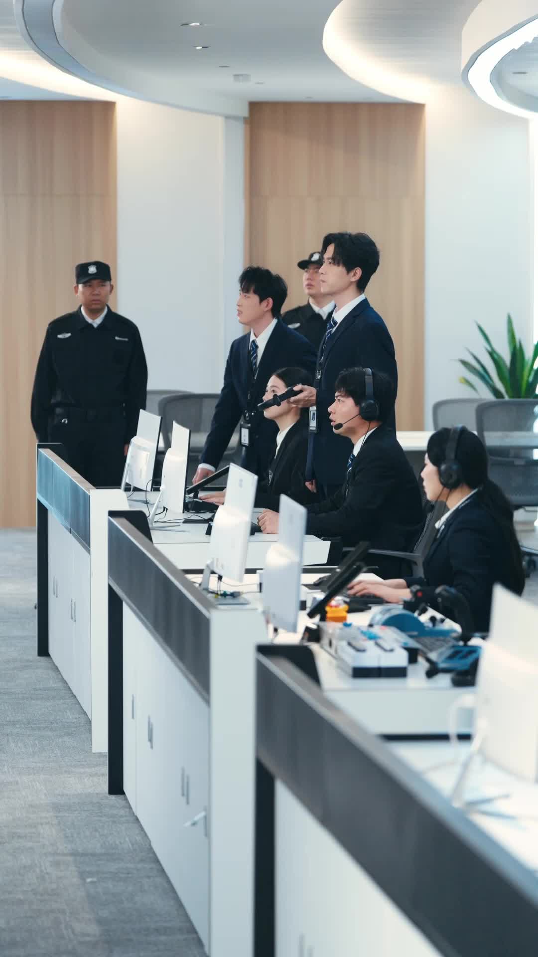 Episode 17 - Dia Pilih Pilot Lain? Aku Bos Maskapai